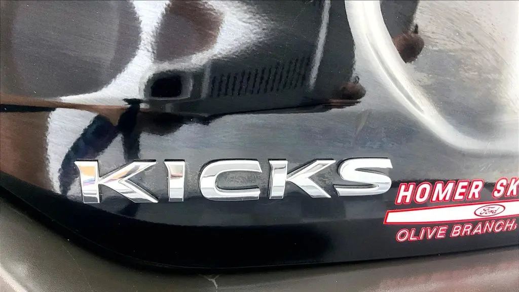 2020 Nissan Kicks S