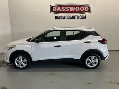 2023 Nissan Kicks S 4DR Crossover