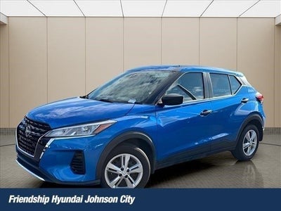 2025 Nissan Kicks Play S 4DR Crossover