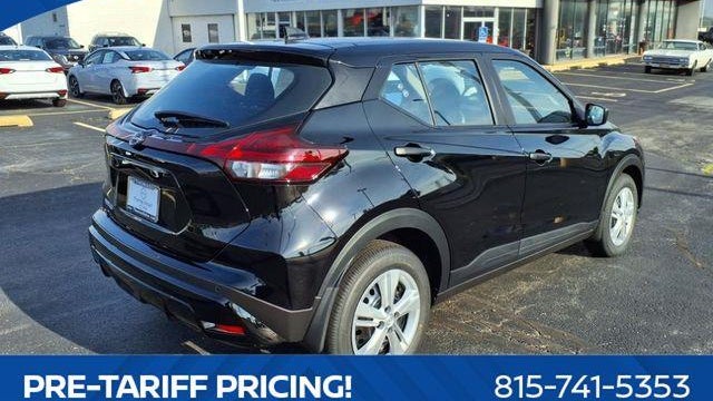 2025 Nissan Kicks Play S
