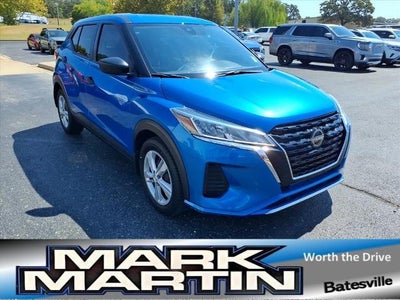 2023 Nissan Kicks S 4DR Crossover
