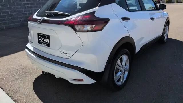 2023 Nissan Kicks S