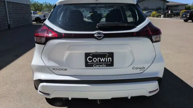 2023 Nissan Kicks S