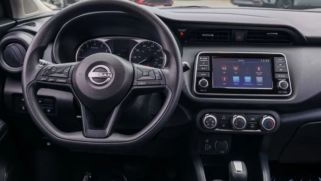 2024 Nissan Kicks S