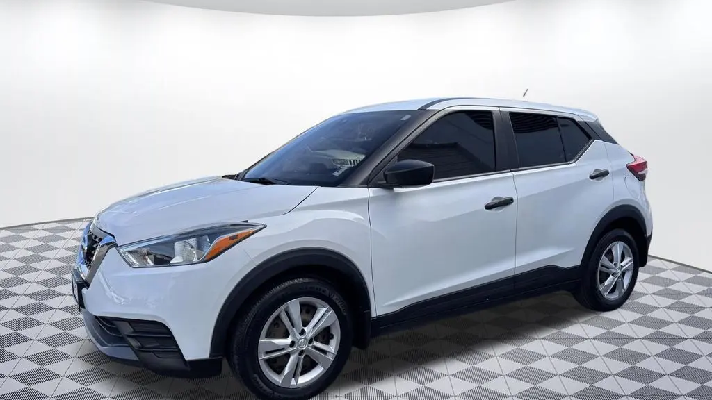 2020 Nissan Kicks S