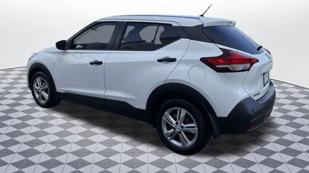 2020 Nissan Kicks S