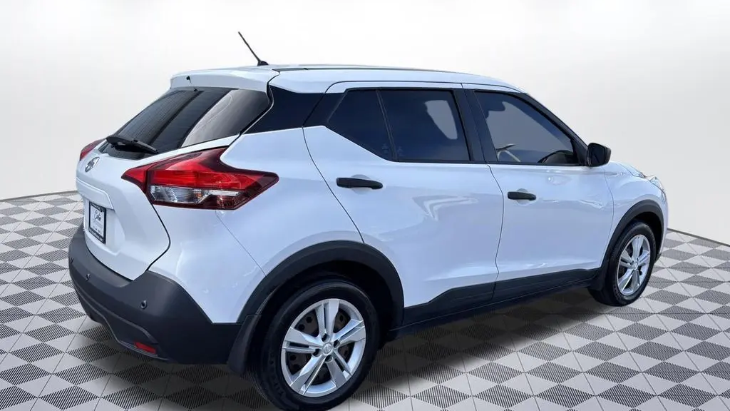 2020 Nissan Kicks S