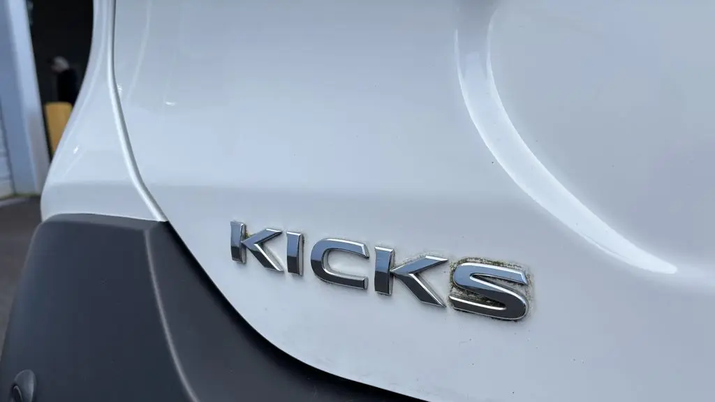 2020 Nissan Kicks S