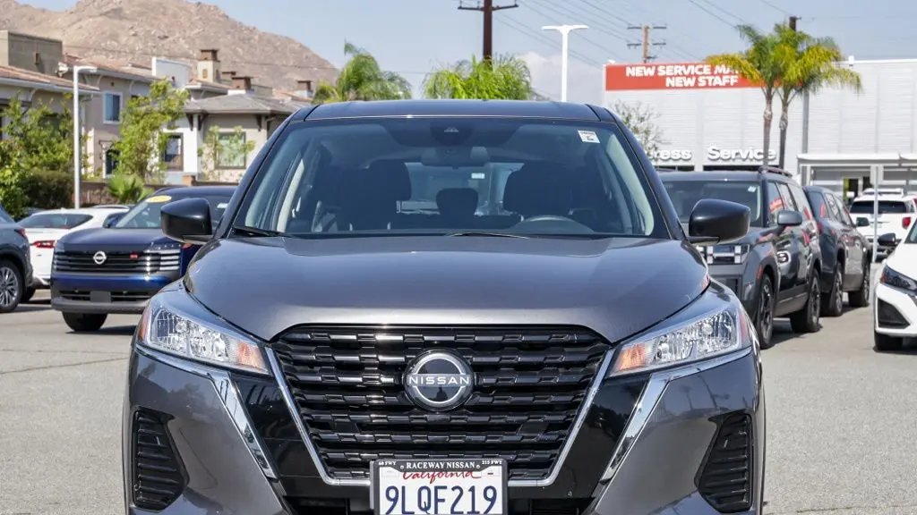 2024 Nissan Kicks S