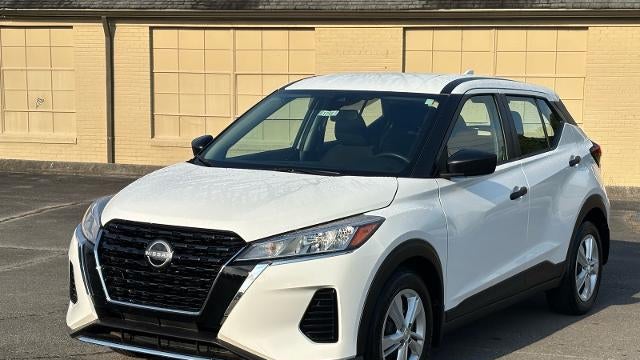 Preowned 2025 Nissan Kicks Play S for Sale