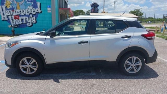 2020 Nissan Kicks S