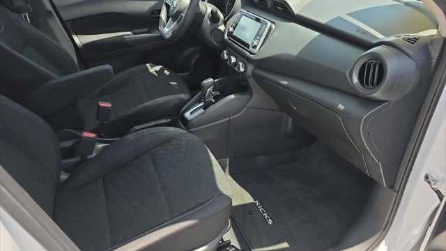 2021 Nissan Kicks S