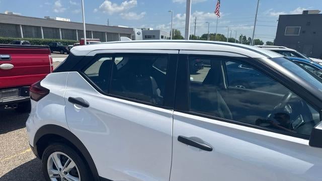 2022 Nissan Kicks S