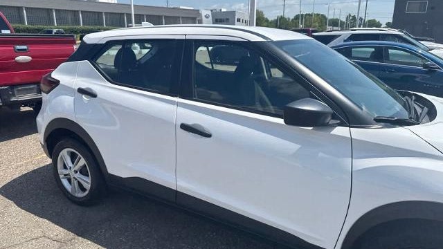 2022 Nissan Kicks S