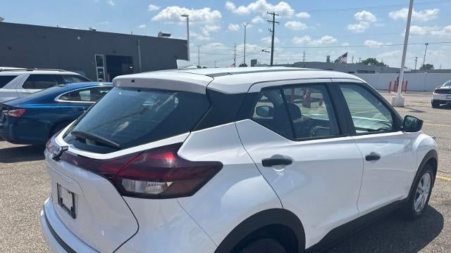 2022 Nissan Kicks S