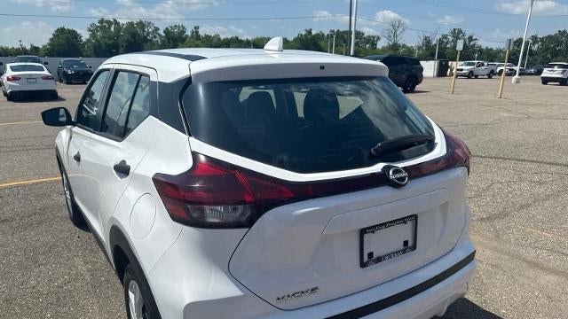 2022 Nissan Kicks S