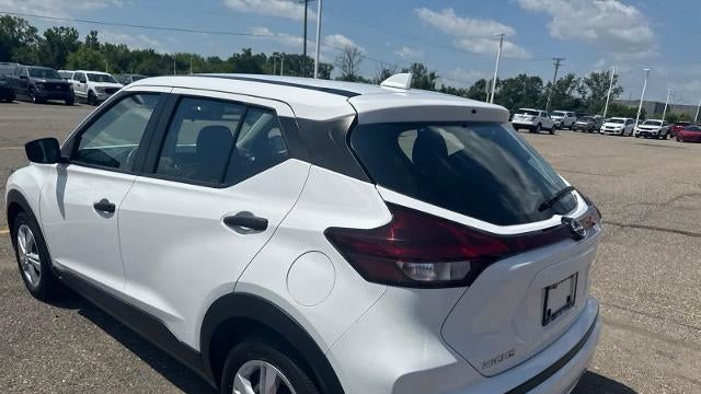 2022 Nissan Kicks S
