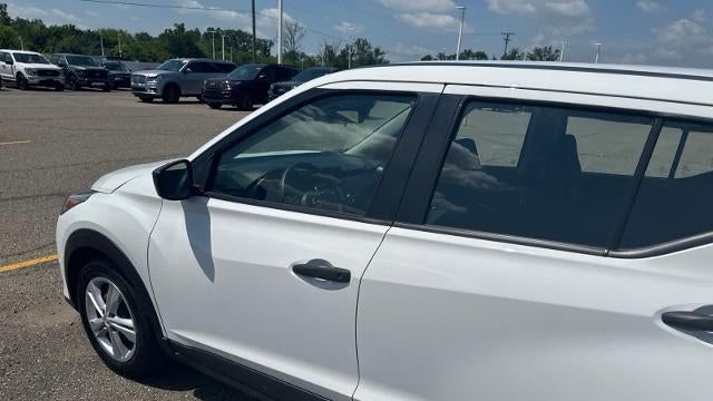 2022 Nissan Kicks S