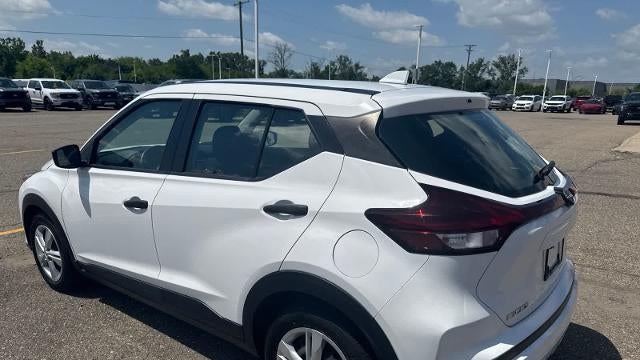 2022 Nissan Kicks S