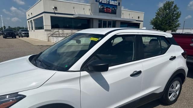 2022 Nissan Kicks S