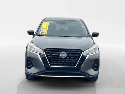 Photo of a 2025 Nissan Kicks Play S 4DR Crossover for sale