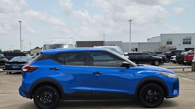 2024 Nissan Kicks S