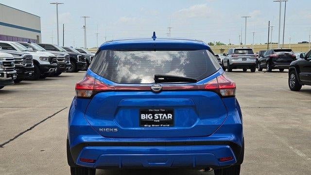 2024 Nissan Kicks S