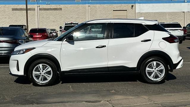 2024 Nissan Kicks S