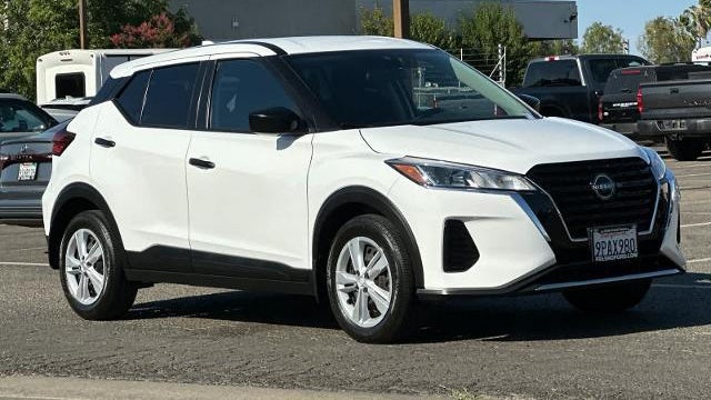2024 Nissan Kicks S