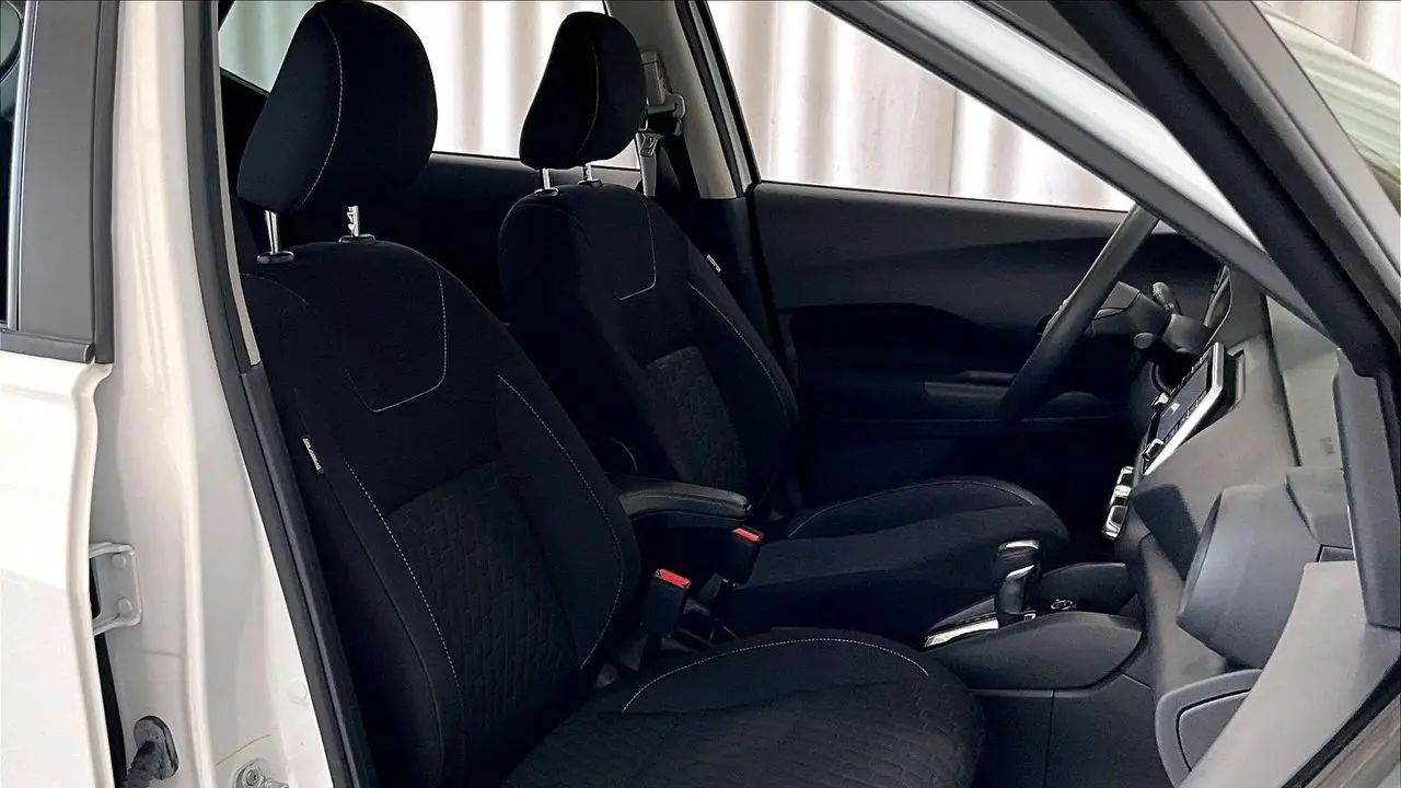 2021 Nissan Kicks S