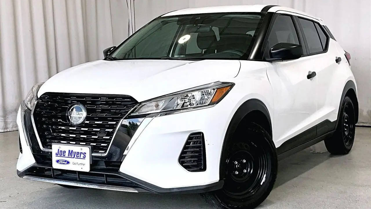 2021 Nissan Kicks S
