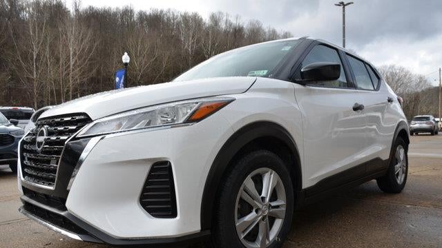 2022 Nissan Kicks S