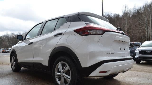 2022 Nissan Kicks S