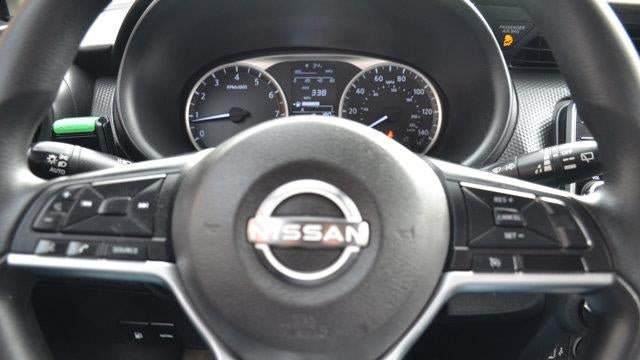 2022 Nissan Kicks S
