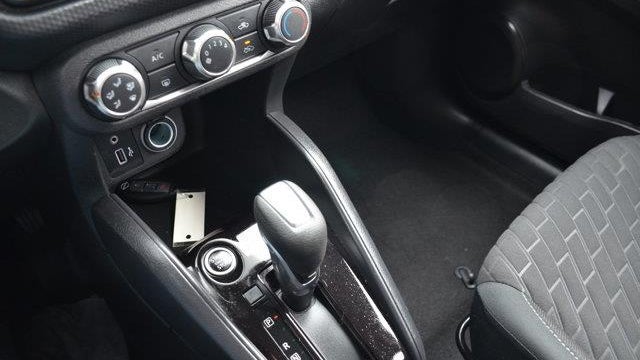 2022 Nissan Kicks S