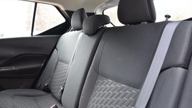2022 Nissan Kicks S