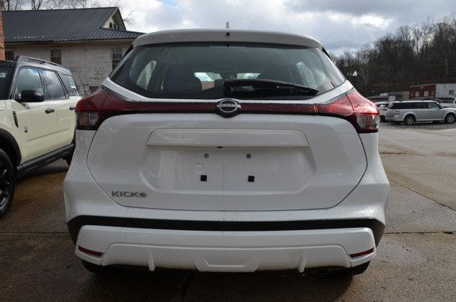 2022 Nissan Kicks - $18,900