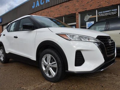 2022 Nissan Kicks S 4DR Crossover