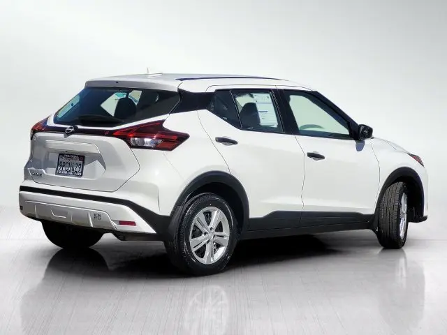 2023 Nissan Kicks - $15,333