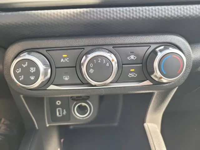 2023 Nissan Kicks - $15,333