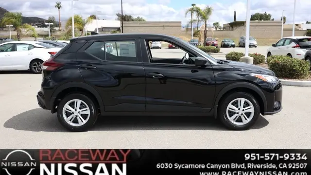 2025 Nissan Kicks Play S