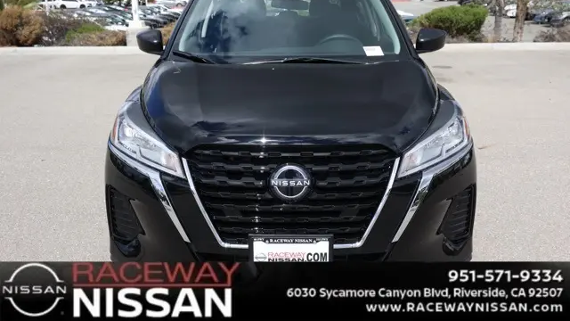 2025 Nissan Kicks Play S