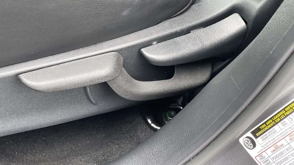 2018 Nissan Kicks S