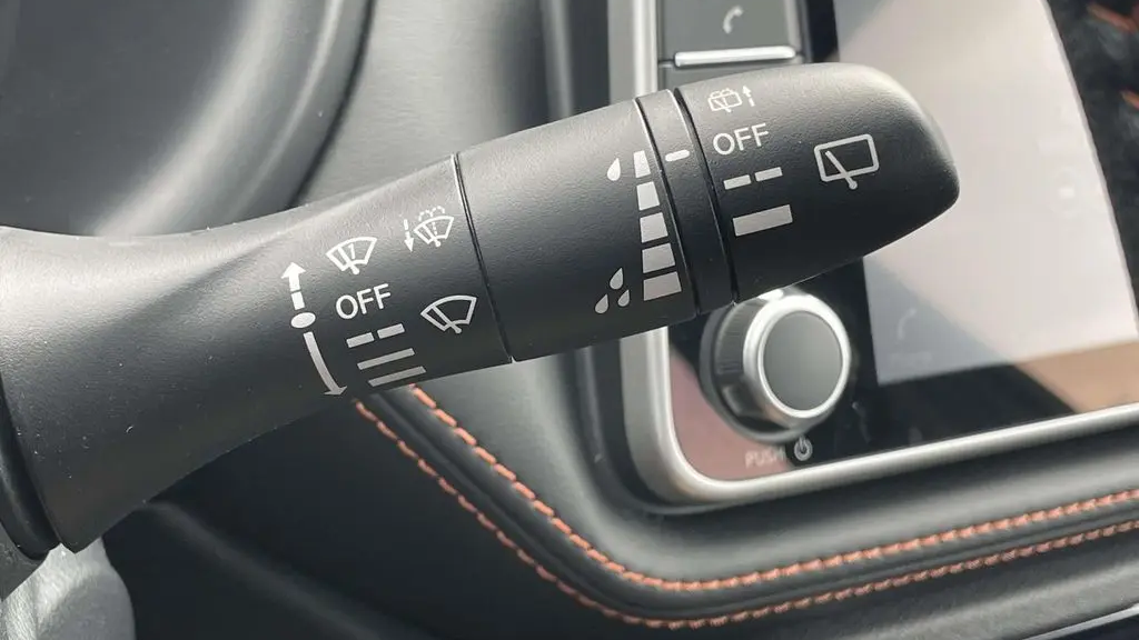 2018 Nissan Kicks S