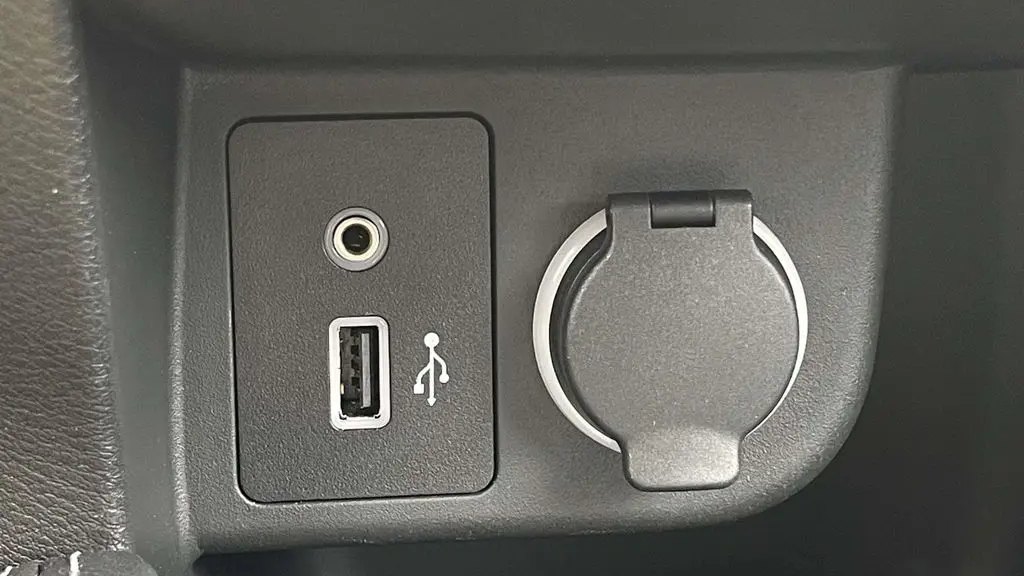 2018 Nissan Kicks S