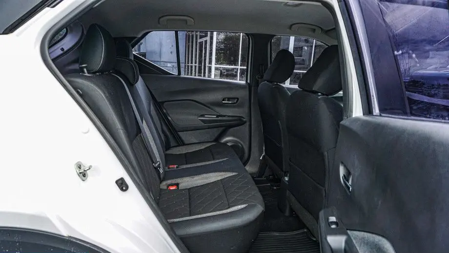 2018 Nissan Kicks S