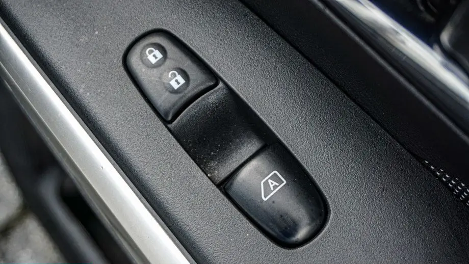 2018 Nissan Kicks S