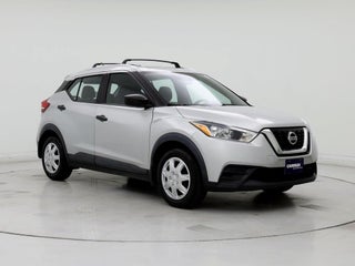 2019 Nissan Kicks with Brilliant Silver Metallic Exterior