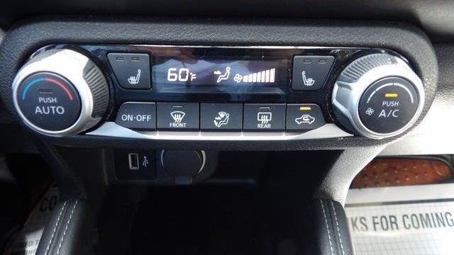 2019 Nissan Kicks S