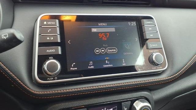 2019 Nissan Kicks S